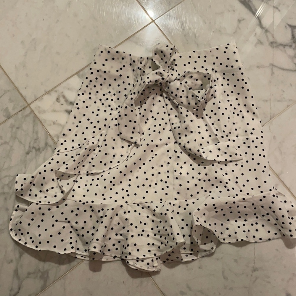 polka dotted skirt from princess polly, size 0